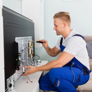 Oprava TV Samsung Bratislava rýchlo a spoľahlivo priamo u vás doma.